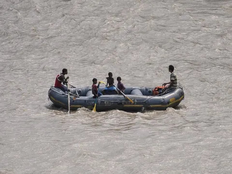 river-rafting-listing.webp