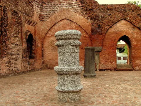 pandua-minar-listing.webp
