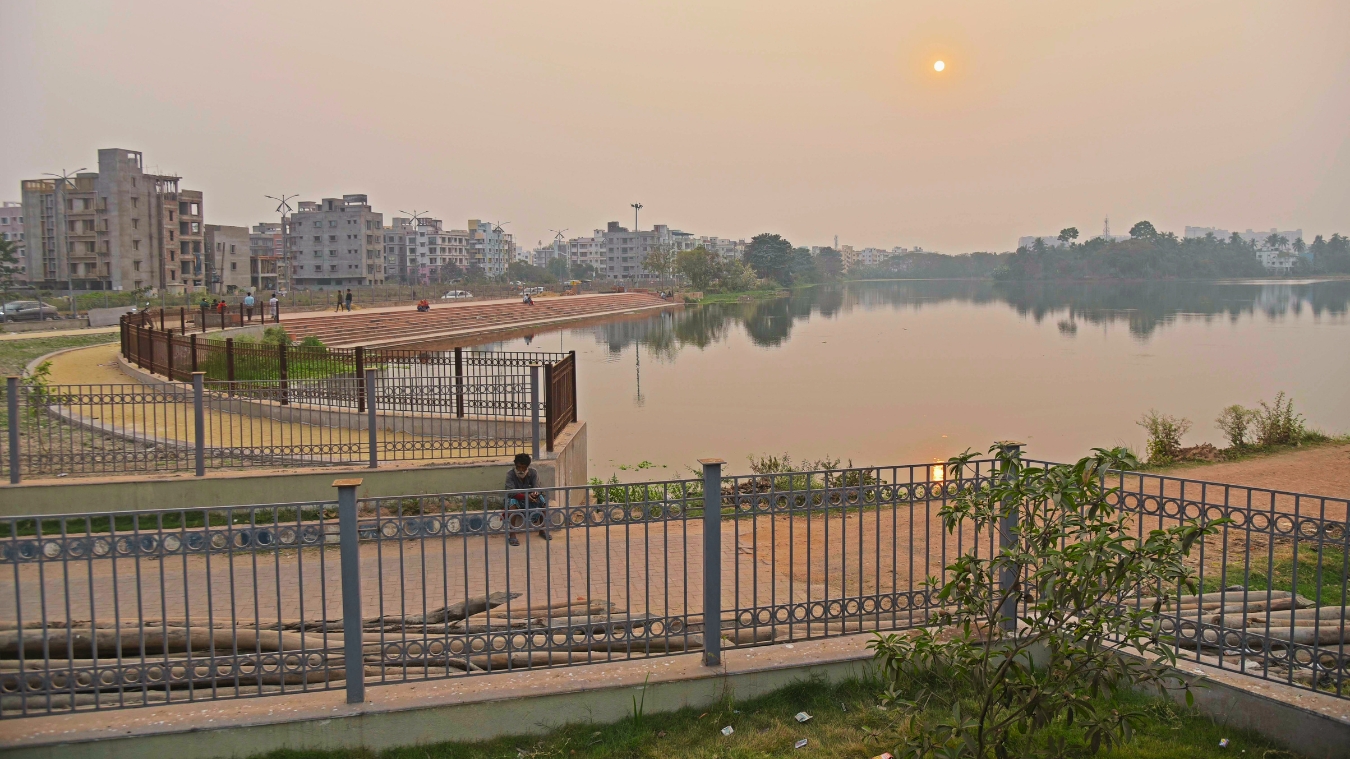 <p>A pathway designed for a short, relaxed stroll. </p>